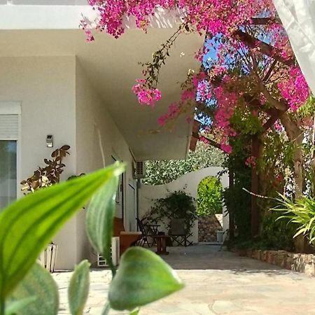Marilen Daire Livadia  Dış mekan fotoğraf